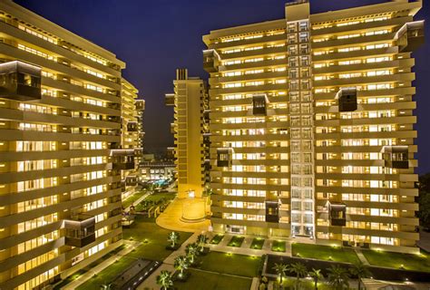 Rent/lease,book,resale luxurious apartments in gurgaon.reach. 4BHK In DLF Park Place, DLF City Phase-5, Gurgaon/Gurugram