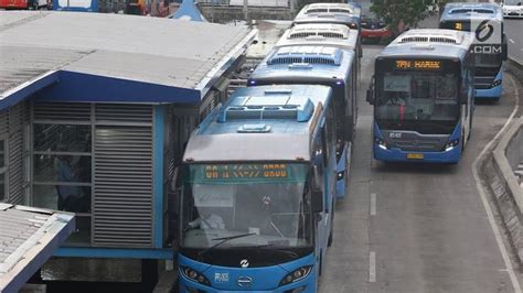 Pembatasan Mobilitas Ini Perubahan Jadwal Transportasi Umum Di Jakarta