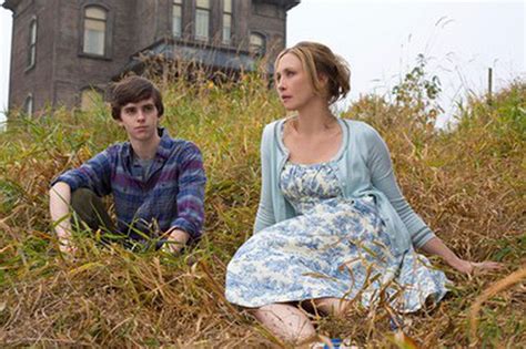 In The New Psycho Prequel Bates Motel Is Located In Oregon
