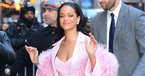 How To Get Rihannas Style Popsugar Fashion