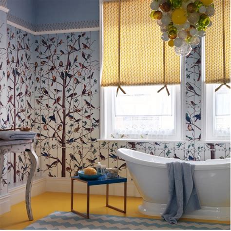 Quirky Bathroom With Bird Themed Wallpaper Easy Bathroom