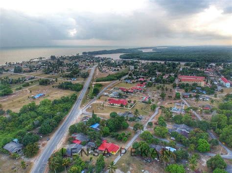 The hotel was located on the banks of pahang river providing a spectacular view from the room. Macam-Macam Ada Di Pekan, Bandar Diraja Pahang. Ini 10 ...