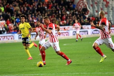 Podolski ist seit 01 июля 2021 г. Antalyaspor'da Podolski rüzgarı - Son Dakika