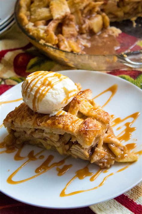 Promise me that you will serve. The BEST Homemade Apple Pie ~ Recipe | Queenslee Appétit