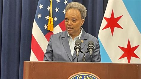 Mayor Lori Lightfoot Contracts Covid 19 For 2nd Time Chicago News Wttw