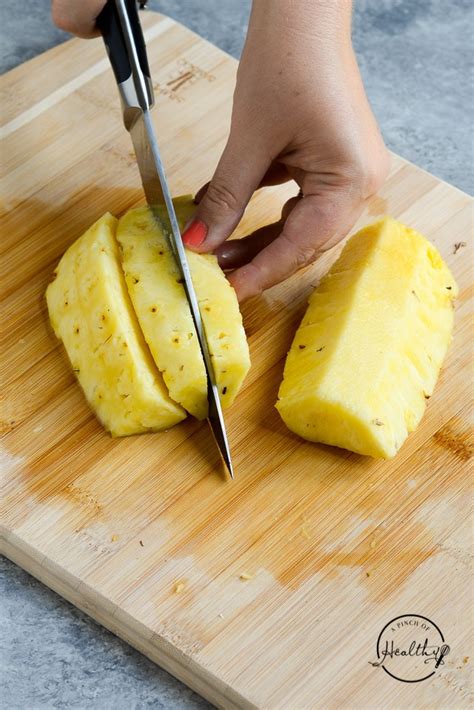 How To Cut A Pineapple 3 Ways