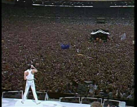 Get the queen setlist of the concert at wembley stadium, london, england on july 12, 1986 from the magic tour and other queen setlists for free on setlist.fm! Freddie Mercury ~ Queen, Wembley Stadium | Cantanti, Musica