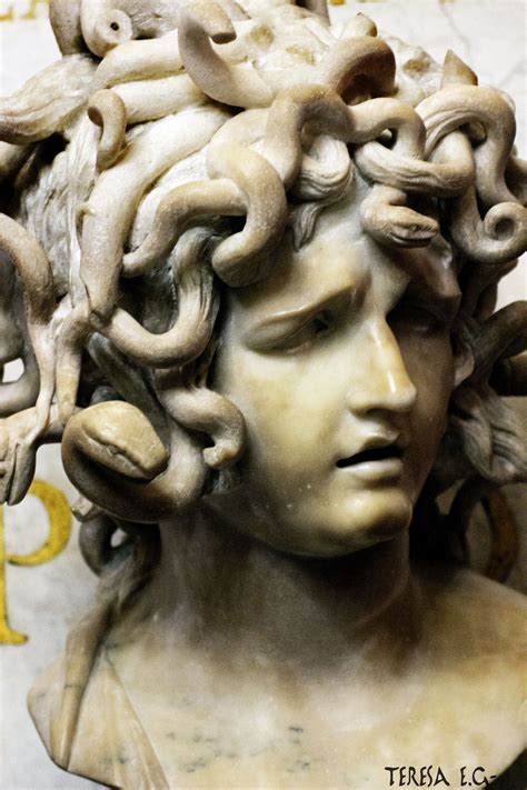 Testa Di Medusa Di Bernini Musei Capitolini Estatuas Griegas