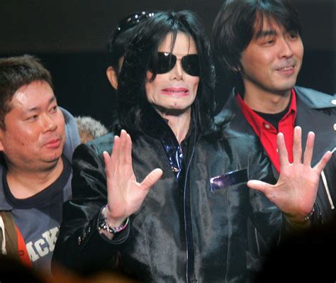 Michael Jackson Autopsy Photos To Be Shown At Docs Trial