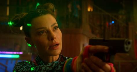 Рэйчел харрис, лорен джерман, кайла юэлл и др. Lucifer 5x06: c'è elettricità nell'aria - La nostra recensione