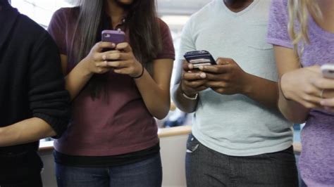 Sexting Increasing Among Teenagers New Research Finds Gma