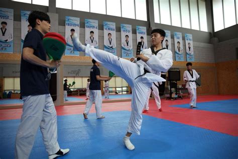 Official facebook page of taekwondo canada / compte facebook officiel de. South Korea's Jeonghun Joo fights to return to taekwondo ...
