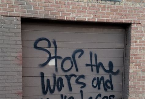 Skate park graffiti garage america street carport garage garages walkway graffiti artwork. Chicago Garage Graffiti Asks To 'Stop The Wars' And Do ...