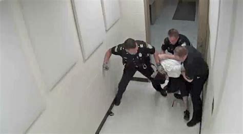 no criminal charges for officer s excessive force in jail beating of suspect wsyx
