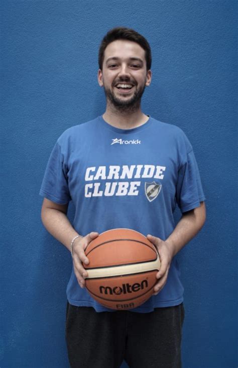 Born in rothrist, canton of aargau to portuguese parents. Tr. Adj. Diogo Costa - Carnide Clube/Holos - Basquetebol