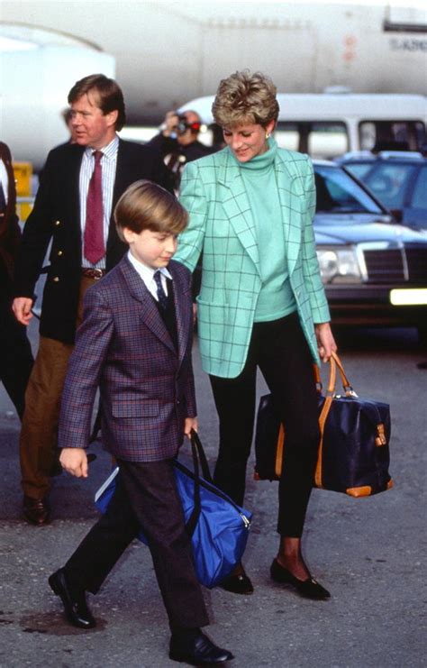 Princess Diana Fashion And Best Outfits In Photos Elle Australia