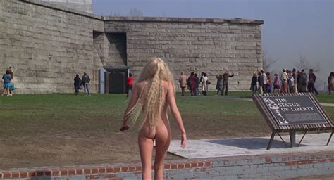 Daryl Hannah Nude Butt Naked Splash 1984 Hd1080p