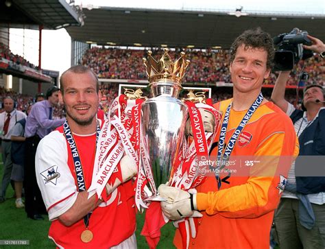 Arsenal Invincibles Team Signed Shirt 2003 / 2004 Season - Golden Soccer Signings