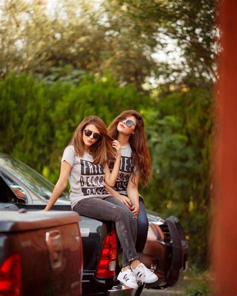 Pin By Jalal Khan On All Girls Models Dpz Girl Photography Poses