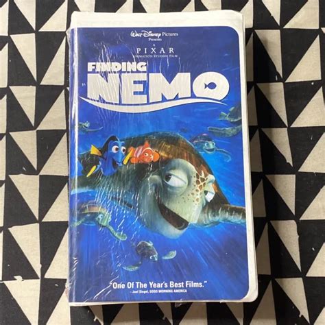 FINDING NEMO VHS 2003 Clamshell NEW SEALED Disney Pixar Clamshell