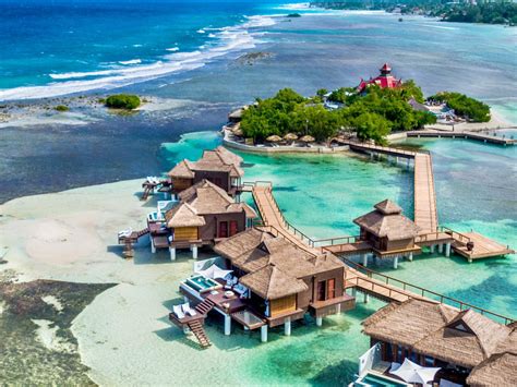 7 Gorgeous Overwater Bungalow Resorts Near The U S Jetsetter Erofound