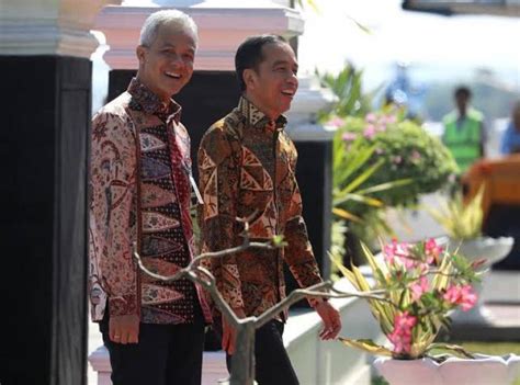 Jokowi Sebut Pemimpin Yang Mikirin Rakyat Rambutnya Berwarna Putih Kode Ke Ganjar