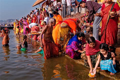 Captivated By The Ganges A River Of Souls The New York Times