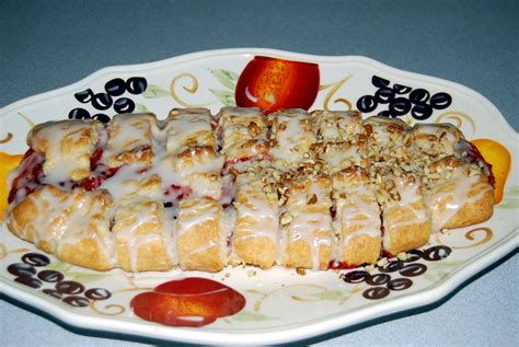 She liked to sit in the same spot on the couch the whole evening, dozing on and off. Homemaker's Journal: Christmas Coffee Cake (Biscuit Mix)