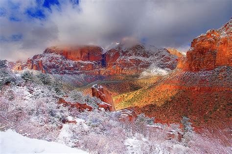 Zion National Park With Rare Snow In Winter National Parks Zion