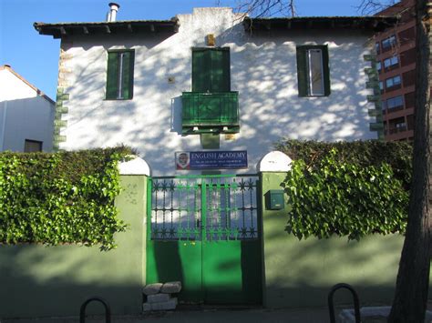 Calle De Huelva English School In Colonia Jardin De La R Flickr