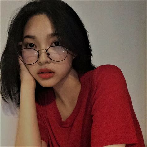 Aesthetic Korean Girl With Short Hair Korean Pfp Short Hair Hd Phone