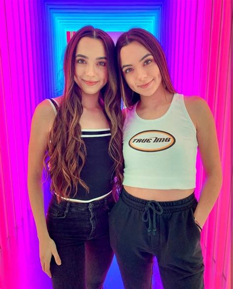 Pin By Sanna Merrell On Merrell Twins Merrell Twins Merrell Twins