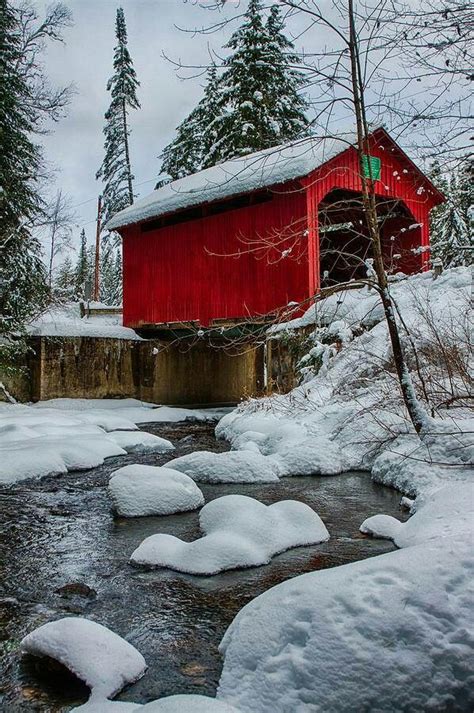 Covered Bridge Over A Snowy Stream Covered Bridges Winter Landscape