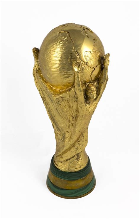 Replica World Cup Trophy In 2021 World Cup Trophy World Cup