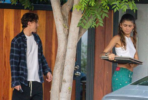 Tom Holland And Zendaya Spotted Kissing In A Car Years After Denying