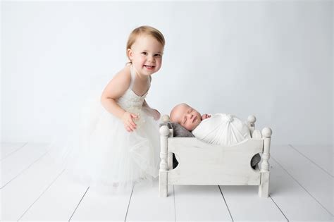 Newborn Sibling Images Dallas Newborn Photographer Lindsay Walden