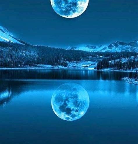 Beautiful Pictures About The Moon And Love