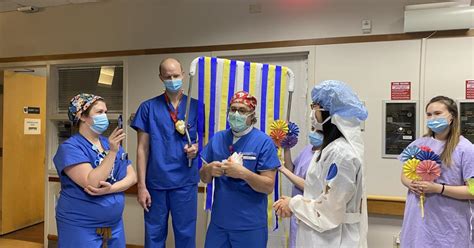 Duke Health Employees Commemorate Wedding In The Duke Birthing Center