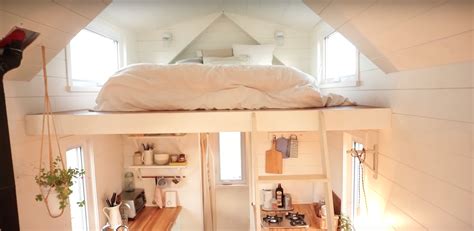 Fast forward 6 years and tom and shaye are still living the byron diy tiny house is a gorgeous tiny home designed in australia. WATCH Tiny House with Incredible Interior Design Built ...