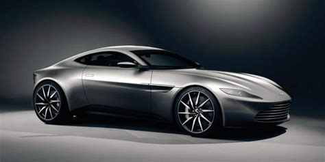 Hago muchos videos de jailbreak especialmente: Revisión al carro nuevo de James Bond | Motor