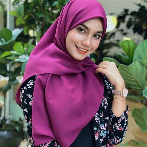 Pin Oleh Binsalam Di Hijab Cantik Wanita Cantik Gaya Hijab Wanita