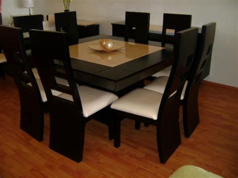 Nuestro juego de comedor consta de 6 sillas y una gran mesa de comedor, y será una excelente opción para tu comedor o cocina. Moderno y elegante comedor en color chocolate. | Diseño de ...