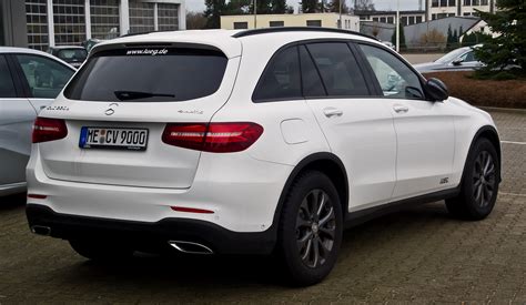 They come with different engines but otherwise have. File:Mercedes-Benz GLC 220 d 4MATIC AMG Line (X 253) - Heckansicht, 13. Februar 2016, Velbert ...