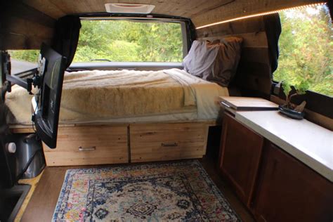 This is the favorite van for all the contractor/hard core burning man/srl/motorcycle freak track/motocross/xr100 riders in the bay area, . Chevy Astro Conversion! in 2020 | Chevy van, Van ...