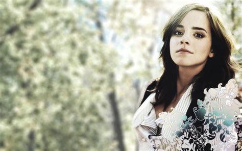 Emma Watson Hd Wallpaper Wallpapers Quality