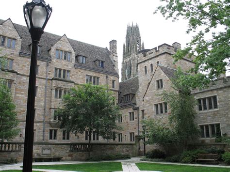 Location Photos of Yale University -Saybrook College