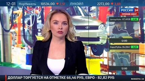 Russian Media Note Growing Panic Over Rouble Bbc News