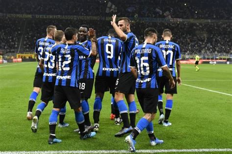 In addition to the domestic league, inter milan will participate in this season's edition of the coppa italia and the uefa champions league. L'Inter Milan prend la tête de la Serie A - L'Équipe