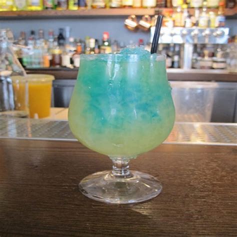 blue kamikaze cocktail