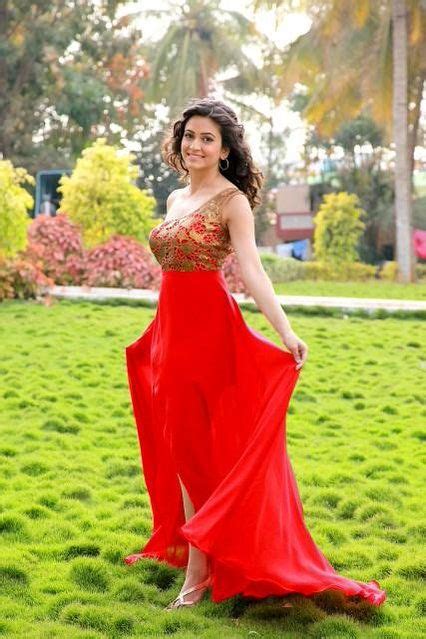 Kriti Kharbanda Kriti Kharbanda Red Formal Dress Formal Dresses Biography Talent Actresses